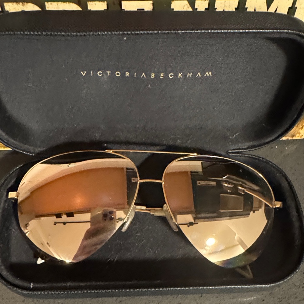 Victoria Beckham 18ct Gold Aviator Sunglasses
